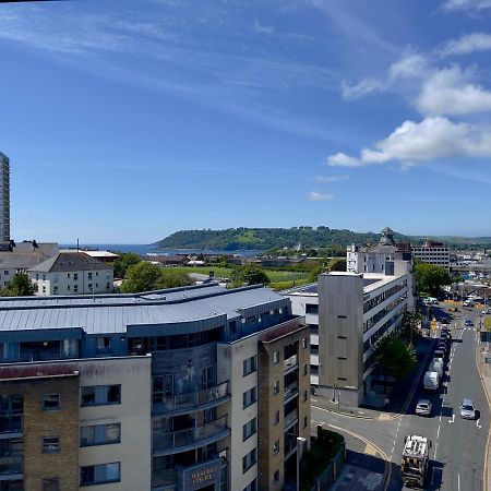 Ocean Crescent Plymouth City Centre Penthouse Level Apartment ภายนอก รูปภาพ