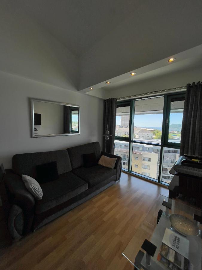 Ocean Crescent Plymouth City Centre Penthouse Level Apartment ภายนอก รูปภาพ