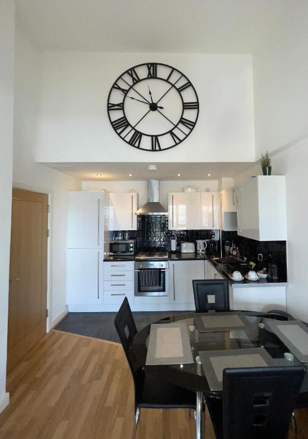 Ocean Crescent Plymouth City Centre Penthouse Level Apartment ภายนอก รูปภาพ
