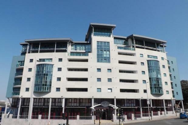 Ocean Crescent Plymouth City Centre Penthouse Level Apartment ภายนอก รูปภาพ
